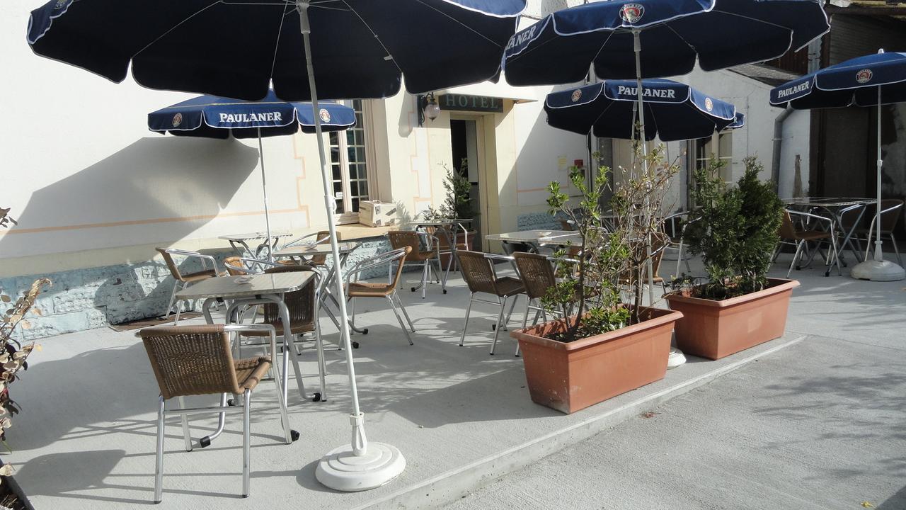 Le Quai 3 Hotel Chateaubriant Ngoại thất bức ảnh