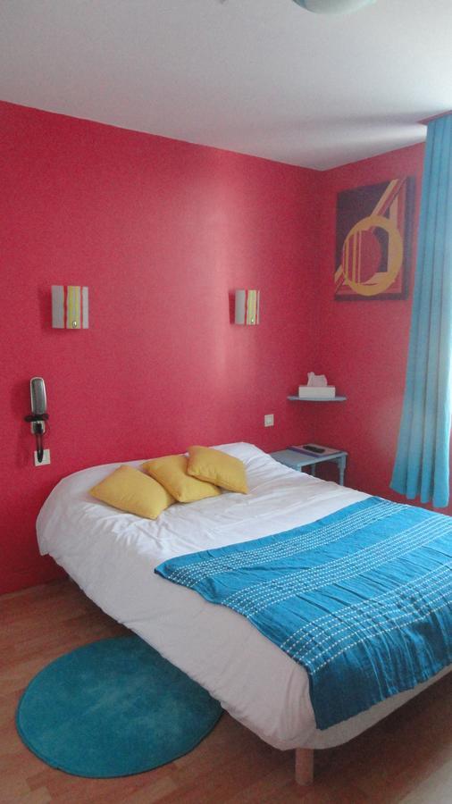Le Quai 3 Hotel Chateaubriant Ngoại thất bức ảnh
